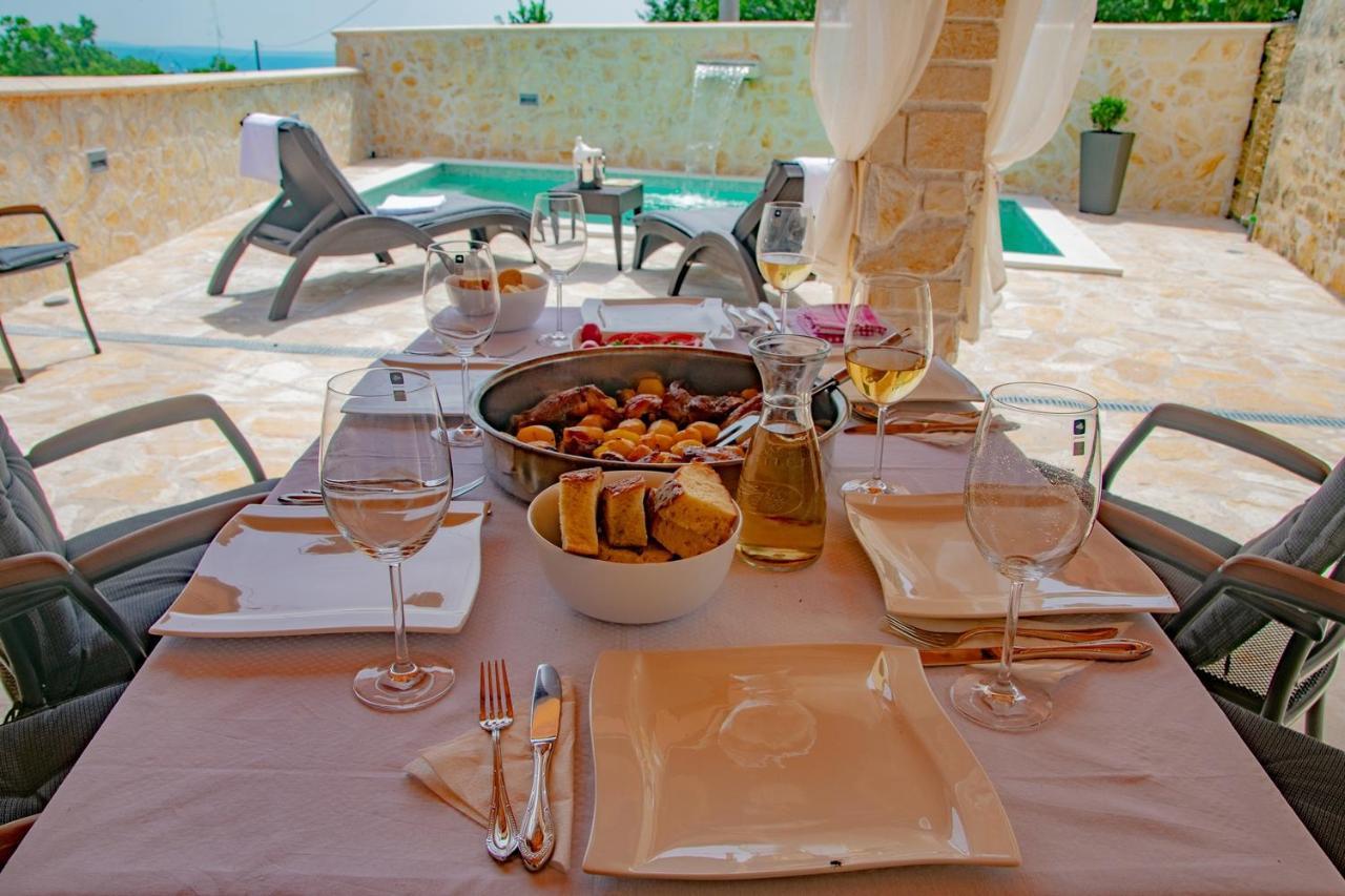 Villa Mara *